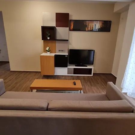 Apartmán Jafar 4 - 1Br Apartment With Private Balcony Temešvár