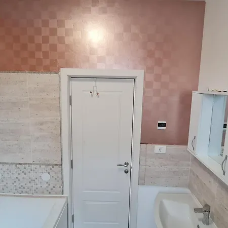 Jafar 4 - 1Br Apartment With Private Balcony Apartmán *