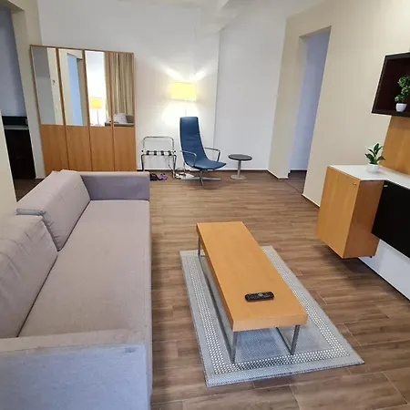 Apartmán Jafar 4 - 1Br Apartment With Private Balcony *