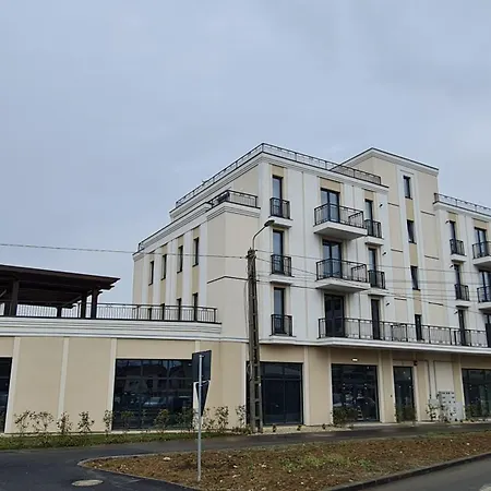 Apartment Jafar 4 - 1br With Private Balcony *